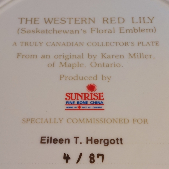 Saskatchewan Red Lily Sunrise Bone China Collector Plate Provincial Flower - Picture 6 of 6